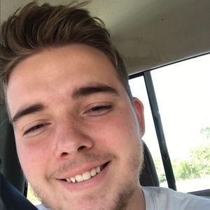 Meet your Posher, Cameron